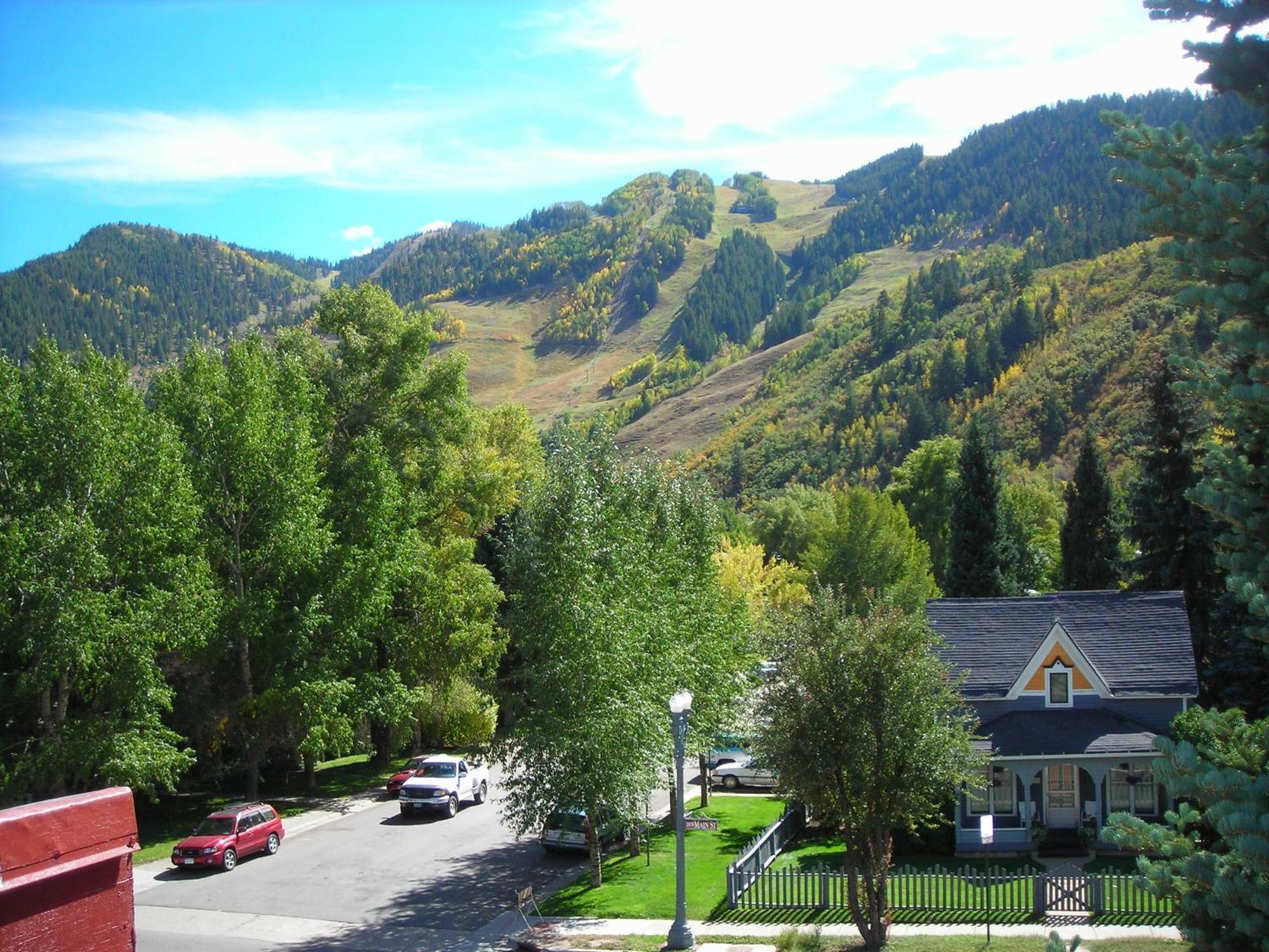 Tyrolean Lodge Aspen Exterior photo